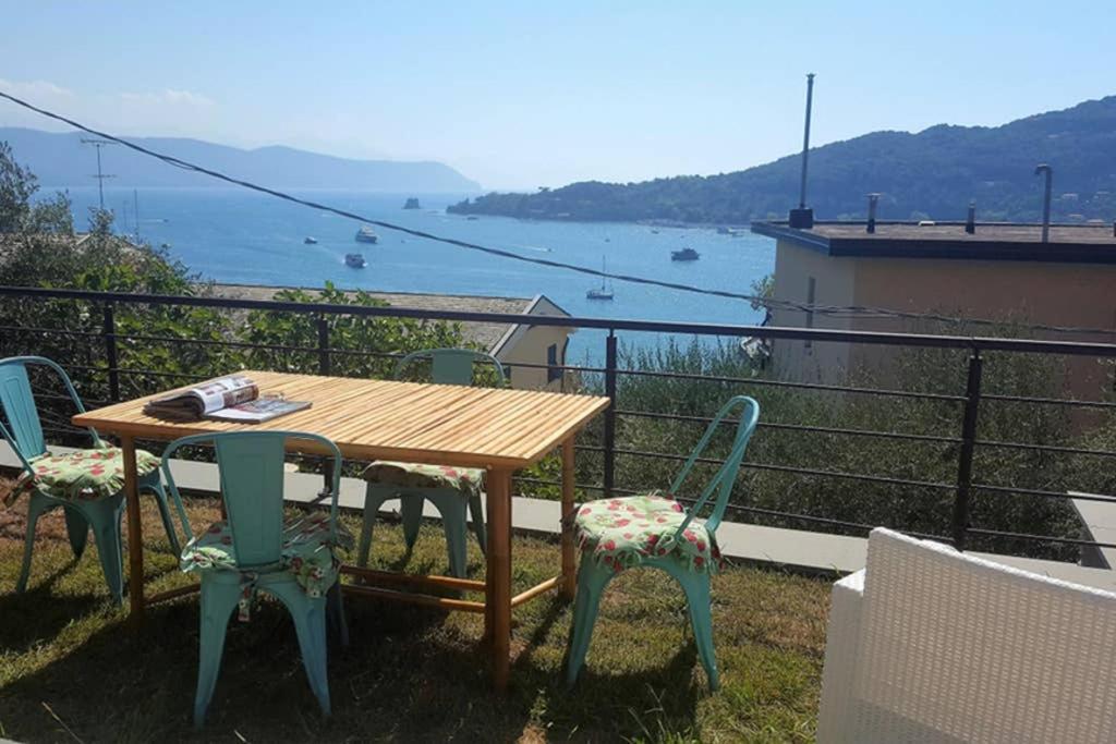 Infinity Blue Apartment Porto Venere Exterior photo